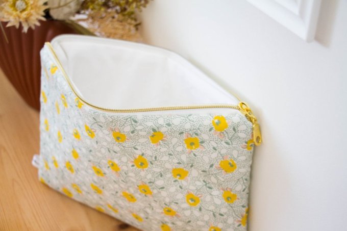 Pochette plate Alice  " en stock "