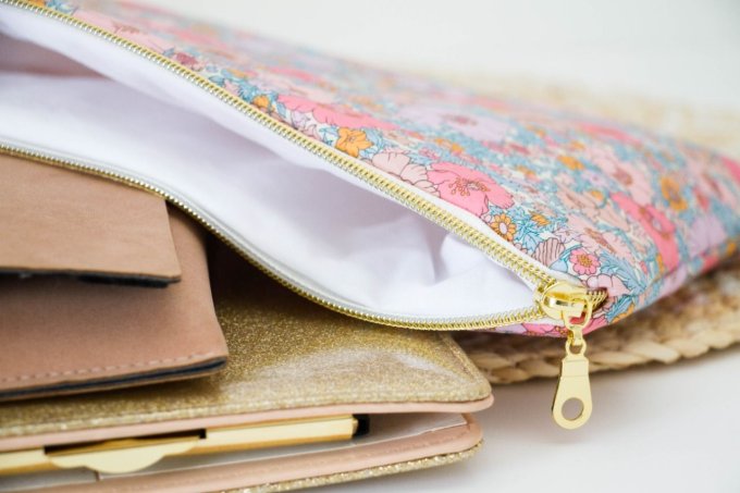 Pochette plate liberty Camille " en stock "