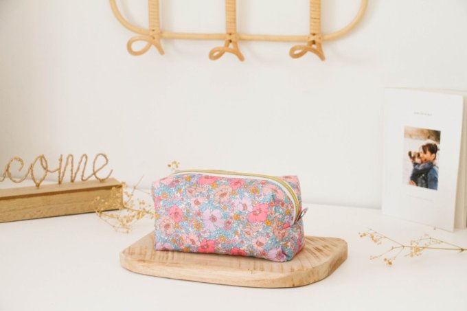 Trousse liberty Camille  " en stock "