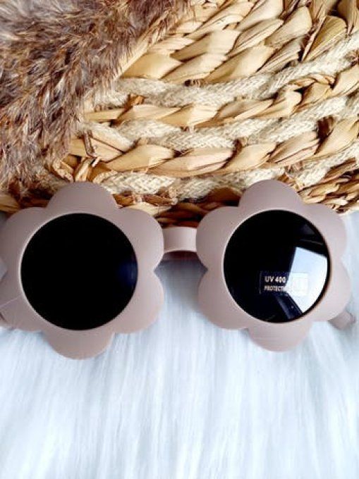 Lunette de soleil enfant fleurs ronde marron doux