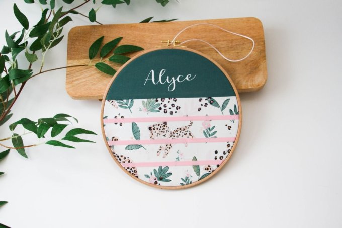 Porte barrette panthère vert en stock